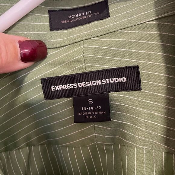 Express design studio long sleeved men’s shirt size S 14– 14 1/2 - Picture 2 of 6